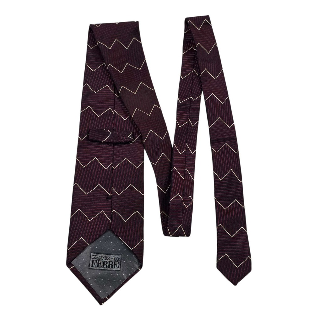 Gianfranco Ferre Burgundy Zigzag Silk Neck Tie Made Italy Men's Formal Luxury
